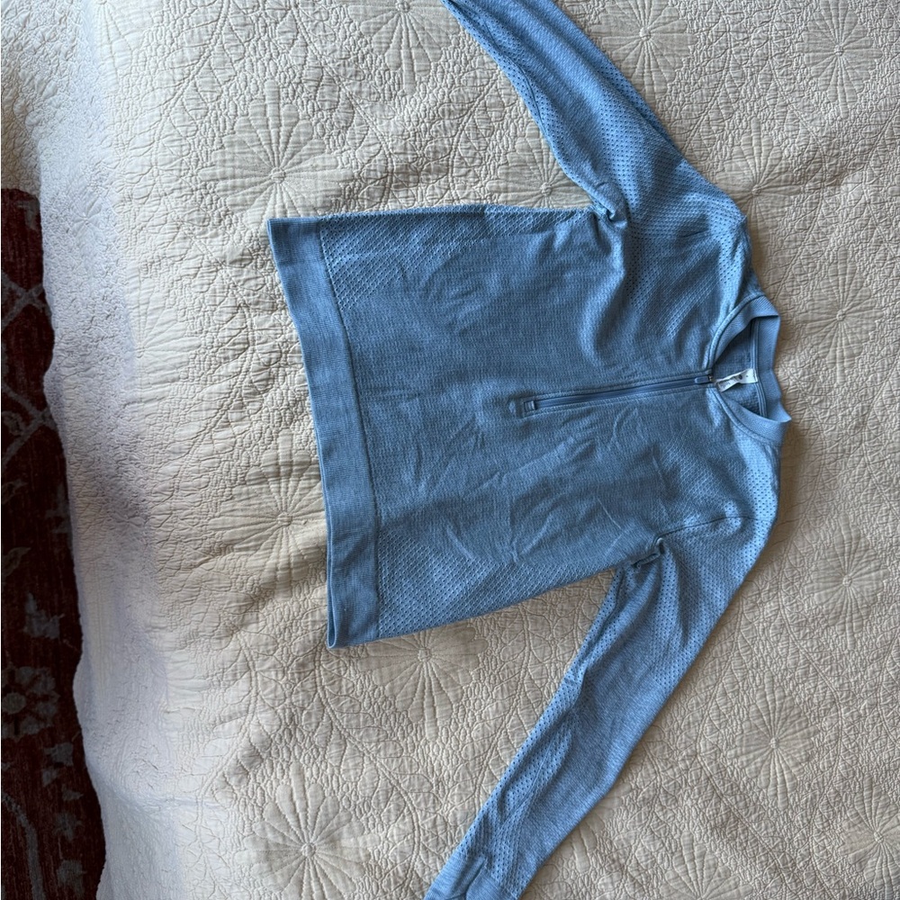 Lululemon Athletica top